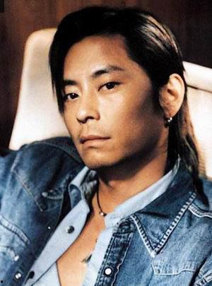 娱乐圈长发男生